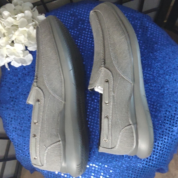 Boat shoes ⛵ gray men's NWOT - Picture 6 of 8